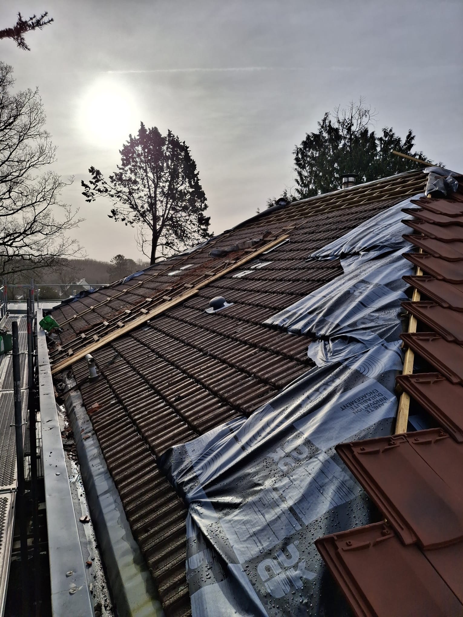 Isolation de toiture éligible aux aides à la rénovation énergétique